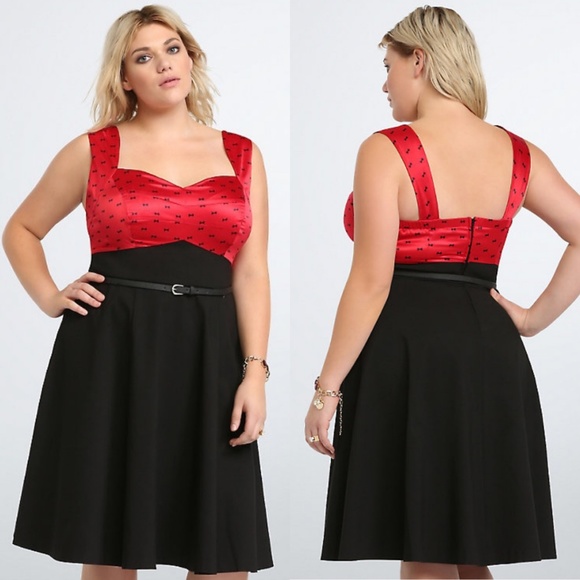 torrid Dresses & Skirts - Torrid Bow Print Swing Dress